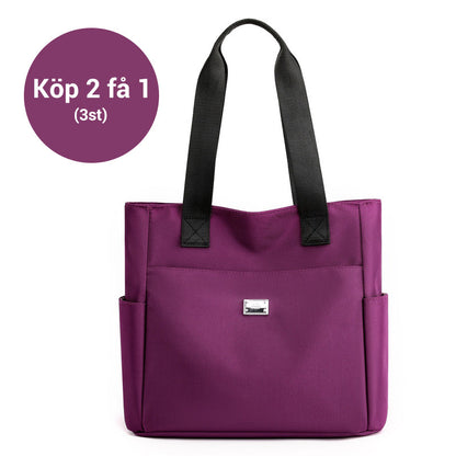 Lätt och vattentät axelväska i nylon